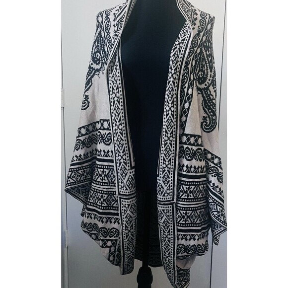 Yahata Poncho Cape Wrap M/L Paisley Open Front Kimono Knit Oversized‎ Cozy - Picture 3 of 6
